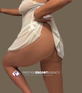 lady in white
