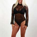 escorts blonde